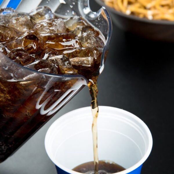 64 OZ WATER PITCHER, THREE SPOUTS, CLEAR COLOR - Image 3